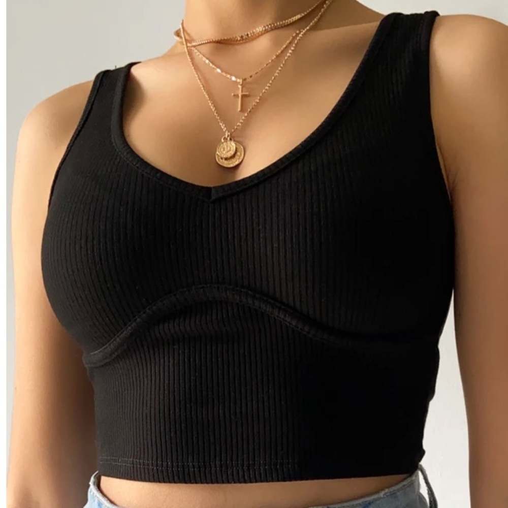 Black crop top